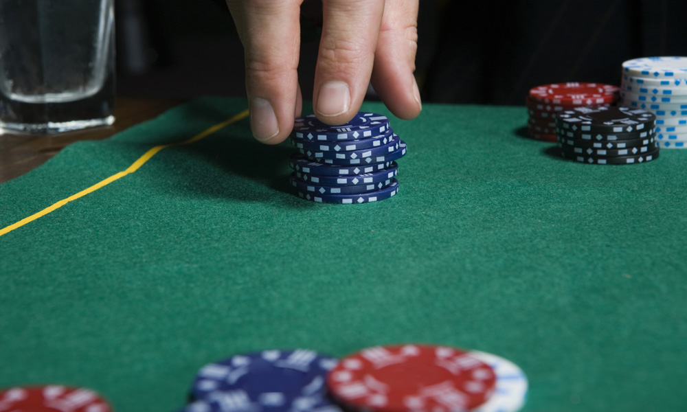 Why does online poker require different skills?